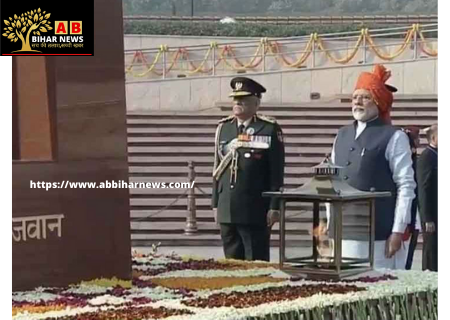  War Memorial पहुंचे पीएम मोदी, 1971 की जंग के शहीदों को दी श्रद्धांजलि