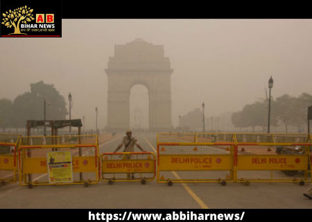  दिल्लीवालों को सुबह-सुबह झेलनी पड़ी बारिश की मार, तापमान घटने से ठंड में भी हुआ इजाफा