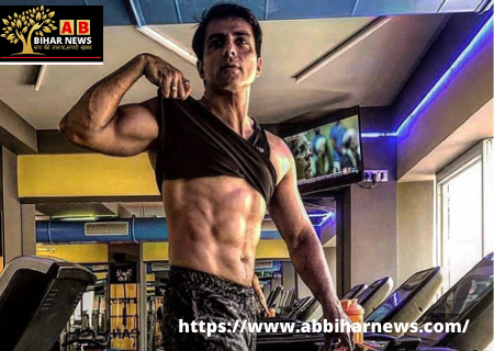  Sonu Sood ने दिखाए अपने शानदार ऐब्स तो रणवीर सिंह बोले- भाई चाय मंगाओ…