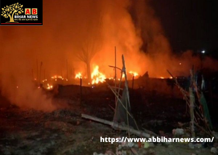  गाजियाबाद की एक फैक्ट्री में भीषण आग, दो महिलाएं, एक बच्चा सहित 14 जुलसे, 5 गंभीर