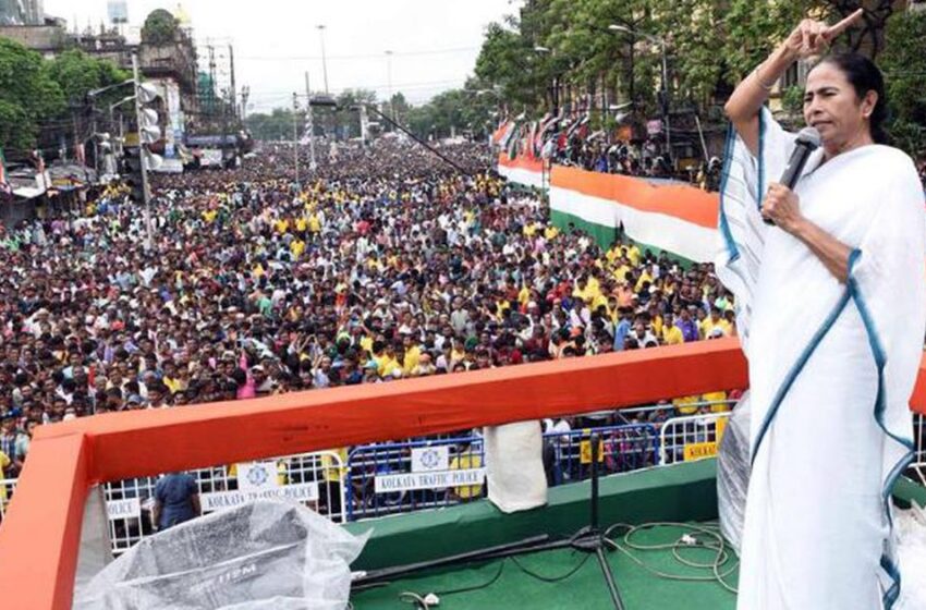  बंगाल में कोरोना महामारी के बीच शुरू हुआ सातवें चरण का मतदान