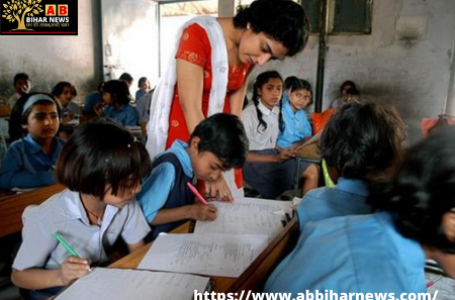 नियोजित शिक्षकों को अप्रैल महीने से पंद्रह फीसदी बढ़ा हुआ वेतन मिलेगा