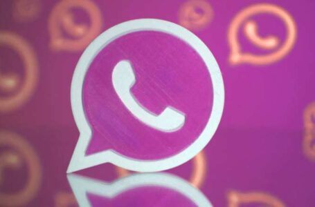 Whatsapp Pink की काली करतूतों से रहें सावधान, हैक हो सकता है फ़ोन