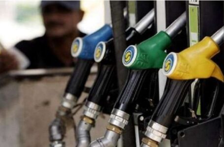 Petrol Diesel Price: पेट्रोल – डीजल के दामों में बदलाव , जानें आज का रेट  