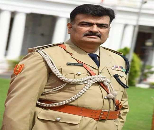  अवैध बालू खनन में आरा के तत्कालीन SP राकेश दुबे ठिकानों पर बिहार पुलिस की EOU की टीम ने की छापेमारी