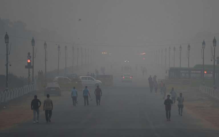  वायु प्रदूषण से निपटने के लिए सुप्रीम कोर्ट ने केंद्र सरकार से कहा, मंगलवार को बुलाओ इमरजेंसी मीटिंग