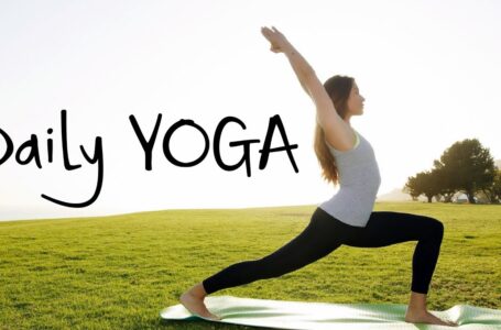 Yoga : इन बीमारियों से बचने के लिए करें डेली योगा