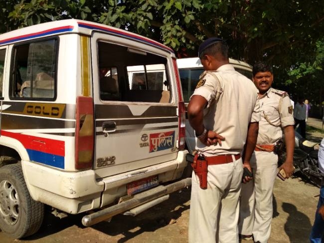  बिहार : समस्तीपुर में ATM कटर गिरोह ने किया पुलिस टीम पर हमला, दो गाड़ियां क्षतिग्रस्त 