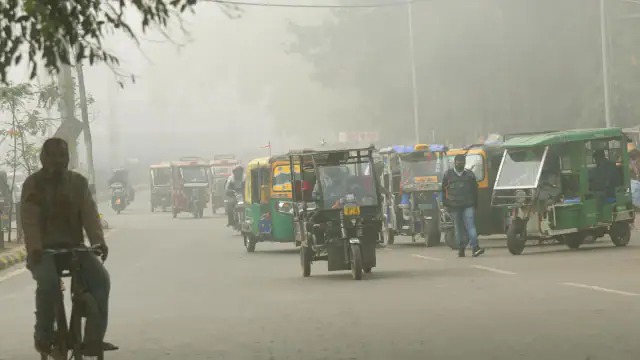  Bihar Weather: बिहार में बदला मौसम का मिजाज, हवा के प्रभाव से तापमान में उतार-चढ़ाव