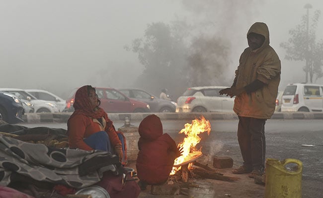  Weather Updates: दिल्ली का गिरेगा तापमान, बढ़ेगी ठंड, जानें देश के अन्य राज्यों के मौसम का हाल