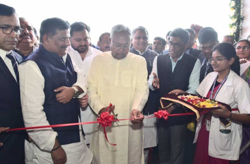  मुख्यमंत्री नीतीश कुमार ने दरभंगा में विभिन्न परियोजनाओं का किया शिलान्यास एवं उद्घाटन