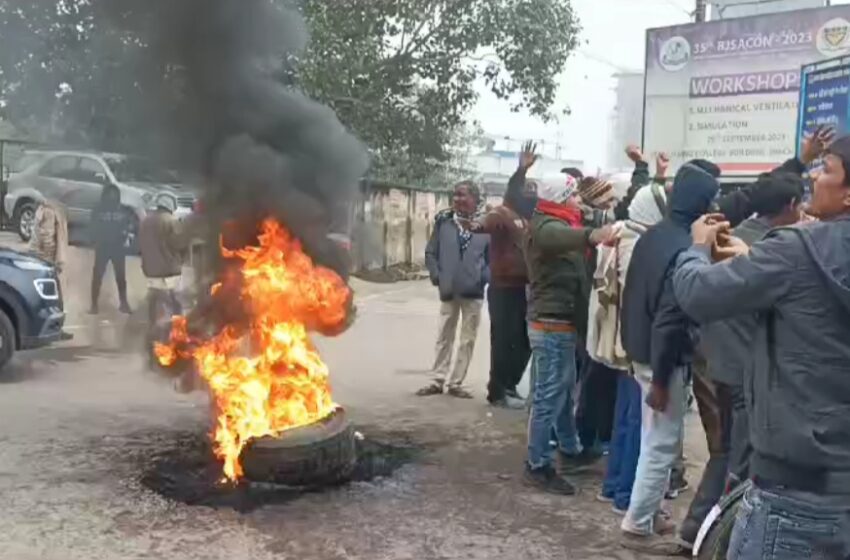  दरभंगा में ड्राइवरों द्वारा हड़ताल से बहेड़ी सहित दरभंगा का पूरा जनजीवन हुआ प्रभावित