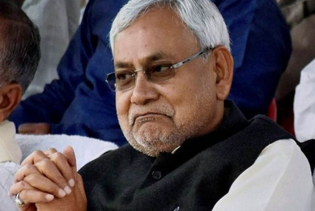  Bihar Politics:12 फरवरी को फ्लोर टेस्ट से पहले NDA में टूट के डर से बढ़ी नीतीश सरकार की टेंशन