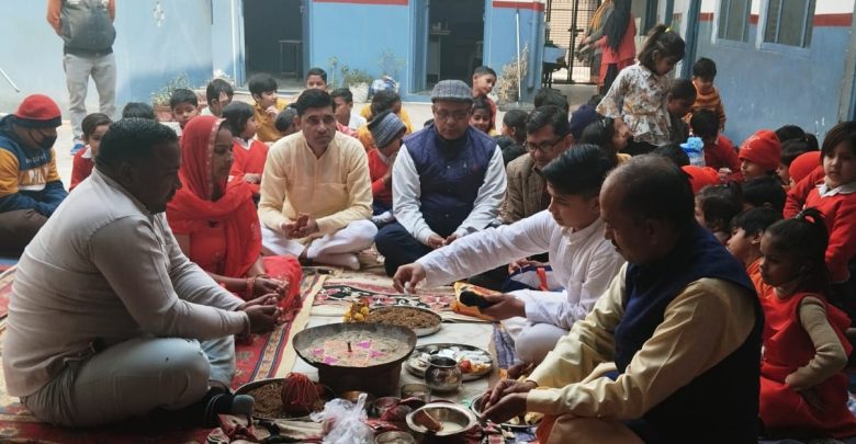  बसंत पंचमी पर्व पर हवन पूजा व सांस्कृतिक कार्यक्रमों का हुआ आयोजन